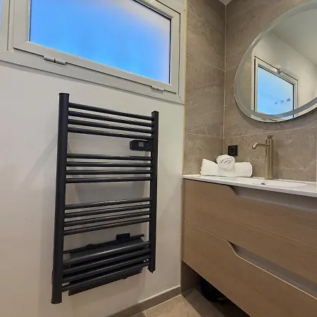 Апартаменты Beau T1 Climatise, Terrasse, Proche Centre *